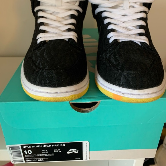 nike sb skunk black